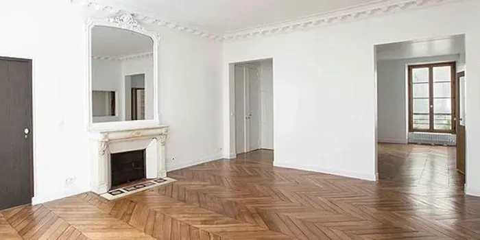 Restructuration et réhabilitation d'un ancien cabinet médical en appartement parisien