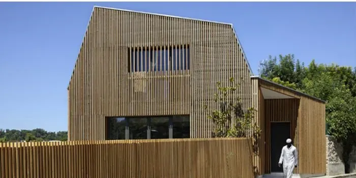 3/ Surélévation de maison réalisée par l’agence Agnès & Agnès Architecture — photo 4