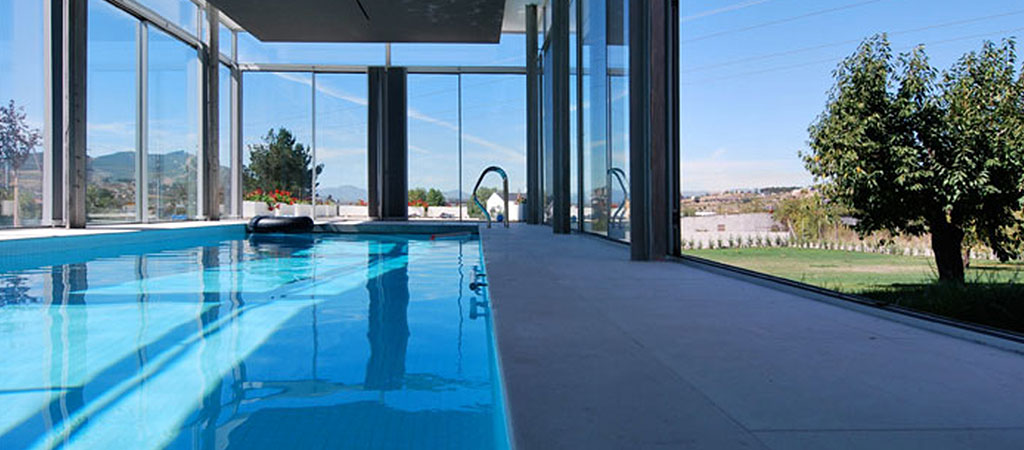 piscine couverte maison architecte